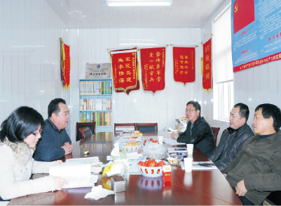 區(qū)教育局黨委委員、副局長(zhǎng)甘力平一行視察我校